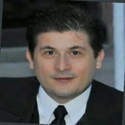 Mtro. Alejandro González Pérez