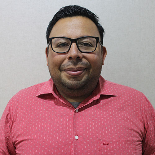 Dr.	Rafael Navarro Aguirre